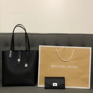 Michael Kors Tote & Wallet